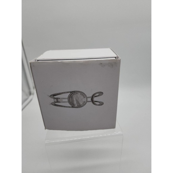 Michael Kors Access Braclet - Picture 3 of 7